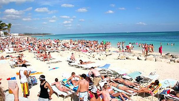 Залив Маккэннс-Бей в Лонге Залив Маккэннс-Бей в Лонге