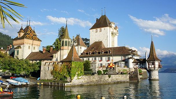 Замок Алт-Оберхофен в Берне