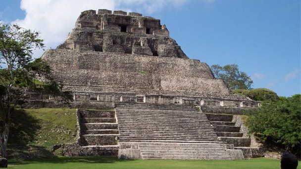 Руины Шунантунич в Сан-Игнасио