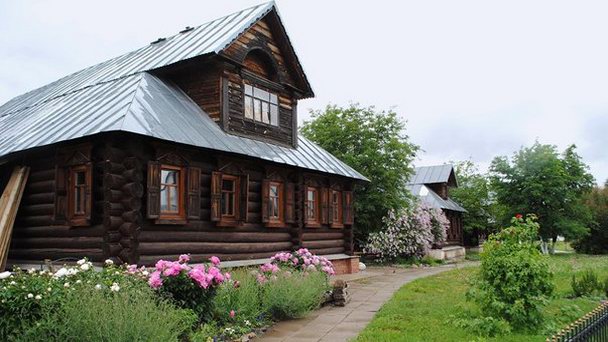 Кельи монахинь в Покровском монастыре в Суздале