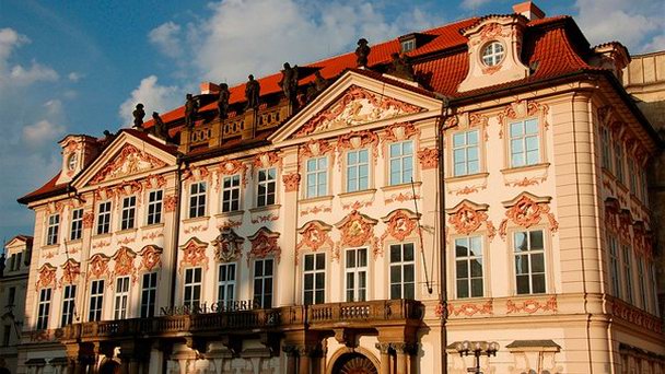 Дворец Кинских в Праге