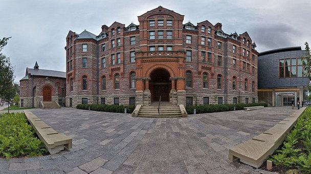 Королевская музыкальная консерватория в Торонто