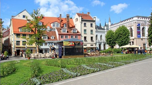 Площадь Ливу в Риге