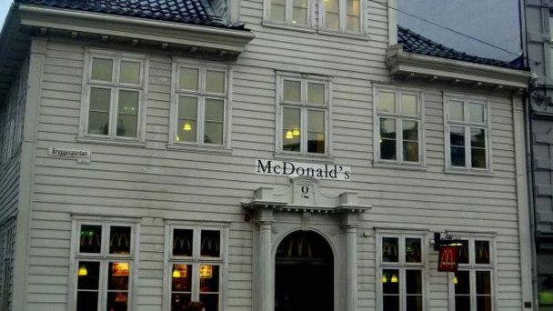 Ресторан McDonald`s в Регионе Фьордов
