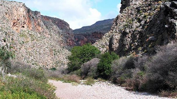 Ущелье умерших на Острове Крит