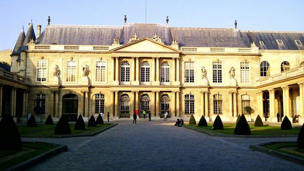 Музей Национальных архивов в особняке Субиз в Париже