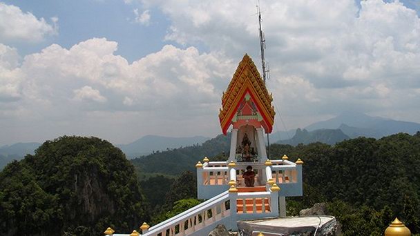 Храм-пещера Тигра в Провинции Краби