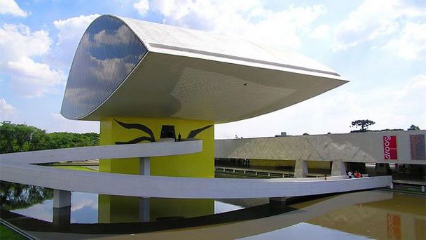 Пространство Нимейера в Бразилиа