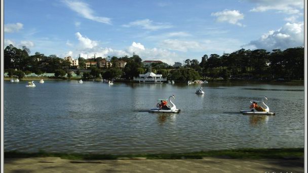 Озеро Хо Суан Хыонг в Далате