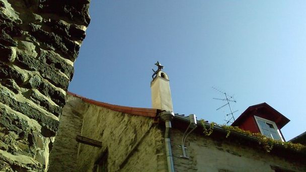 Памятник Кот на крыше в Таллине