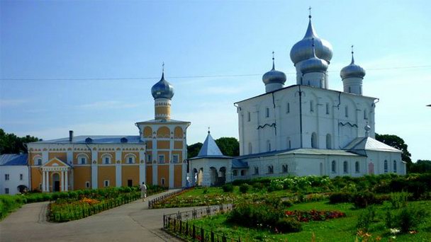 Хутынский монастырь в Великом Новгороде