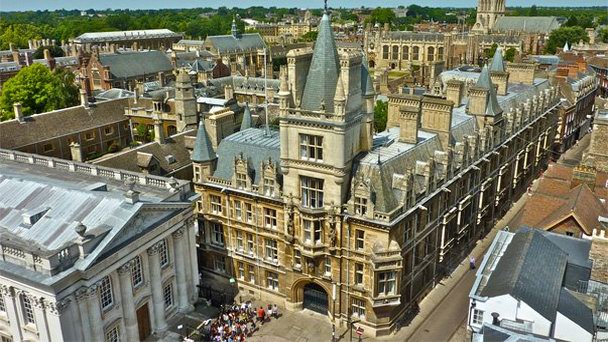 Колледж Гонвилль и Киз в Англии Колледж Гонвилль и Киз в Англии