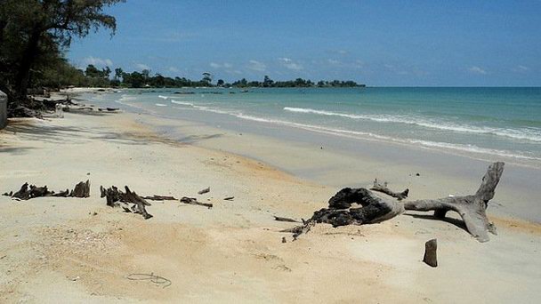 Пляж Индепенденс в Сиануквиле Пляж Индепенденс в Сиануквиле