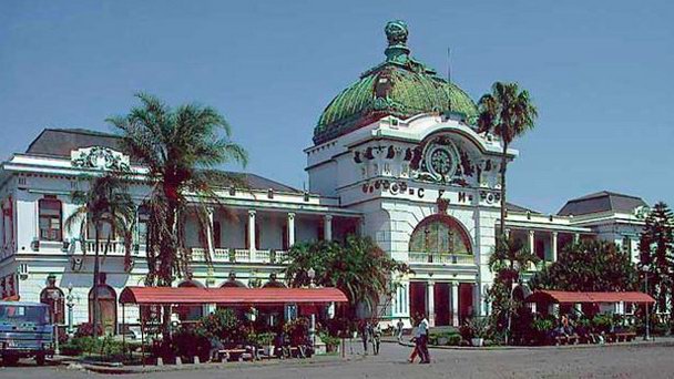 Железнодорожный вокзал в Мапуту