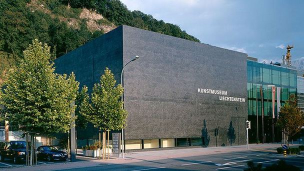 Лихтенштейнский музей искусств в Вадуце Лихтенштейнский музей искусств в Вадуце