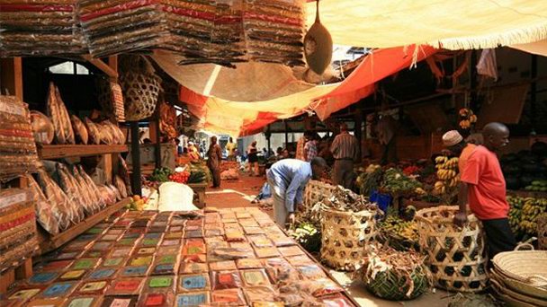 Рынок специй и фруктов на Занзибаре Рынок специй и фруктов на Занзибаре