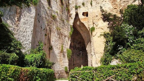 Ухо Дионисия в Сицилии