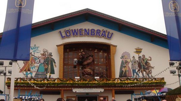 Пивная Lowenbrau в Мюнхене