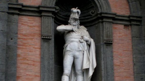 Памятник Мюрату в Неаполе в Неаполе