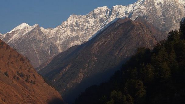 Горный район Ганеш Химал в Катманду