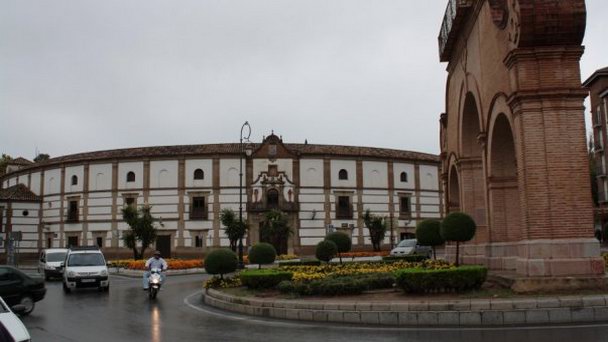 Арка Пуэрта де Эстепа. Арена для боя быков в Малаге