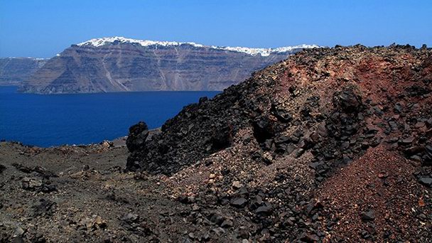 Остров Палея Камени на Санторини