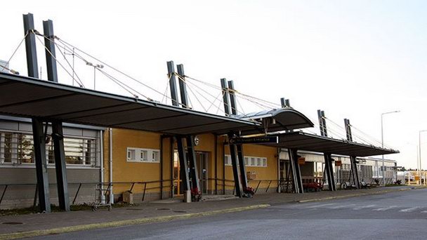 Аэропорт Коккола-Пиетарсаари Аэропорт Коккола-Пиетарсаари