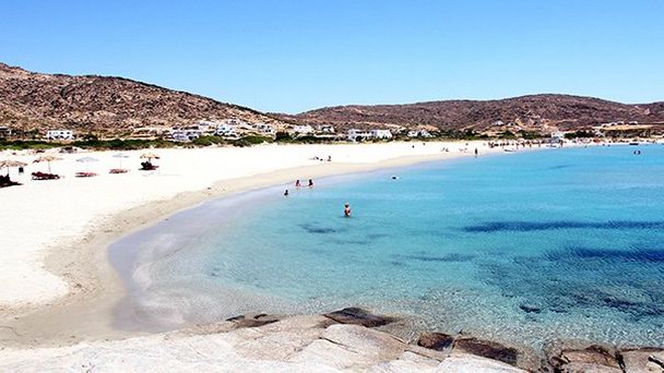 Пляж Манганари в Иосе