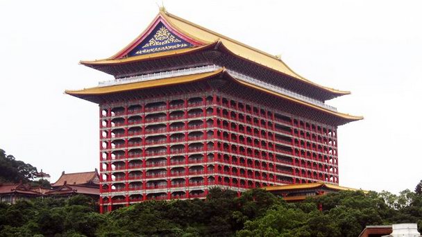 Здание Гранд-отеля в Тайпее