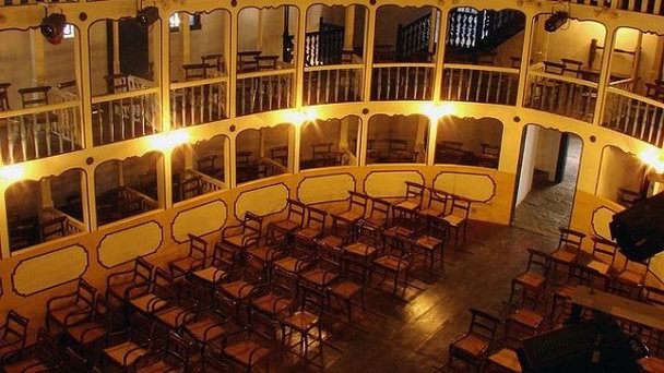 Городской театр Сабары в Минас-Жерайсе