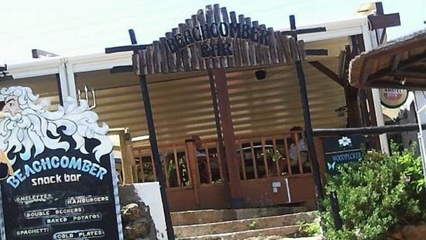 Бар Beachcomber в Сталосе на Острове Крит