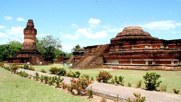 Буддийский храм Muara Takus на Суматре