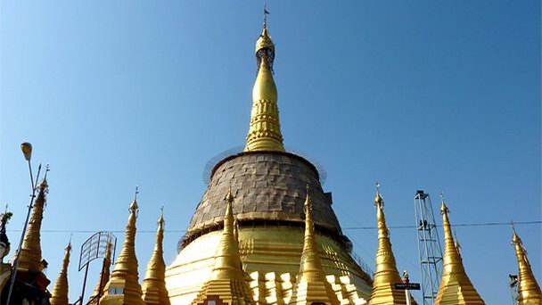 Kyaikkhauk Pagoda в Янгоне