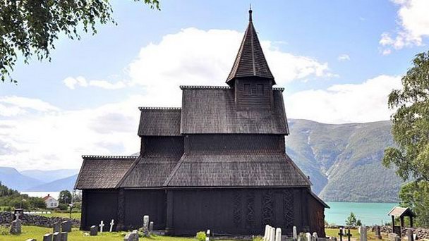 Ставкирке в Урнесе в Харстаде