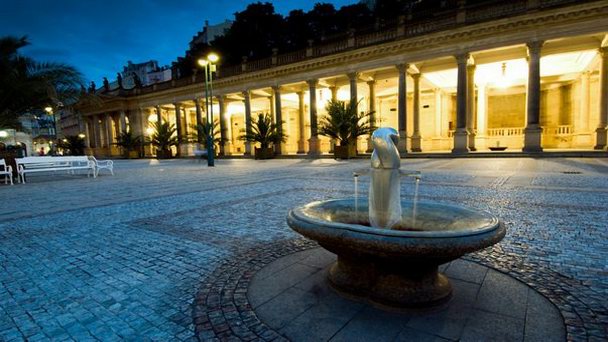 Млынская колоннада в Карловых Варах