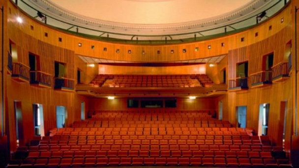 Театр La Cite Internationale в Париже