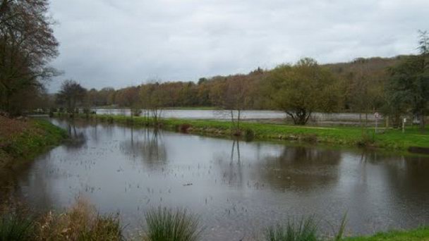 Озеро Клэр в Альберте Озеро Клэр в Альберте