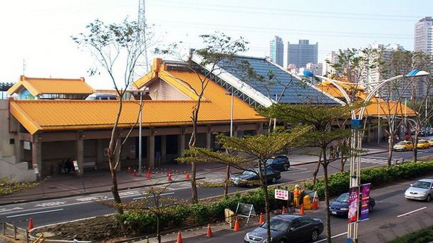 Станция Хуншулинь в Тайпее Станция Хуншулинь в Тайпее