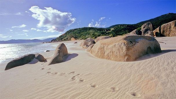 Бухта Ялонг бэй на Хайнане Бухта Ялонг бэй на Хайнане