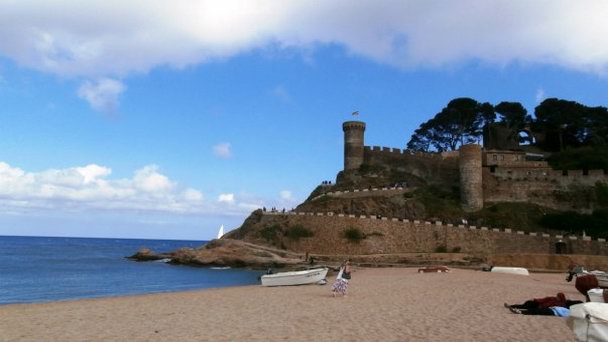 Крепость Вила Велла в Коста Брава