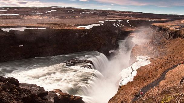 Золотой водопад Гютльфосс в Южной Исландии