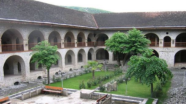 Ханский караван-сарай в Баку Ханский караван-сарай в Баку