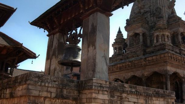 Колокол Таледжу в Бхактапуре