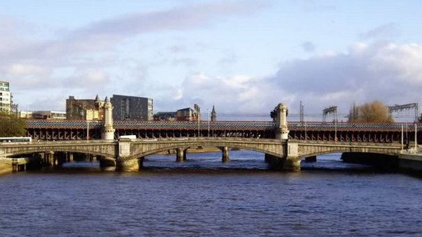 Мост Георга V в Шотландии Мост Георга V в Шотландии