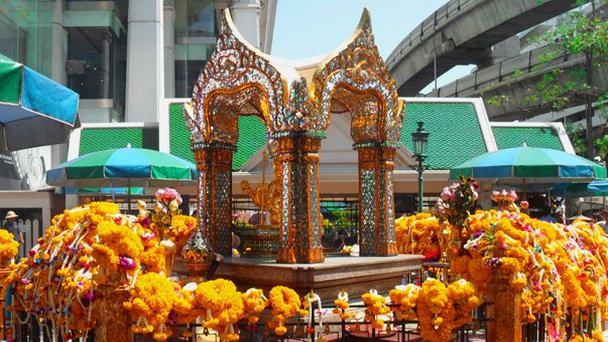 Алтарь Эраван в Бангкоке