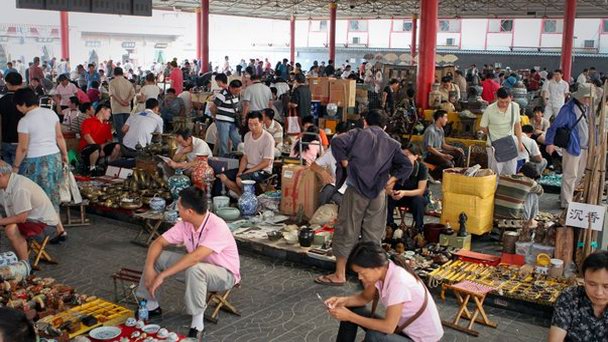 Антикварный рынок Панцзяюань в Пекине Антикварный рынок Панцзяюань в Пекине