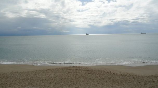 Пляж Ларга в Таррагоне Пляж Ларга в Таррагоне