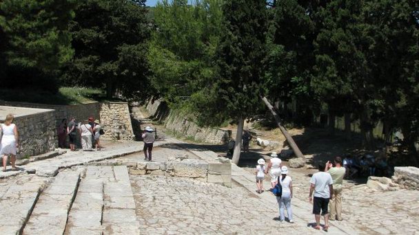 Дорога царей в Кноссосе на Острове Крит Дорога царей в Кноссосе на Острове Крит