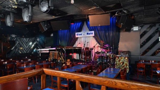 Джазовый клуб Blue Note в Нью-Йорке