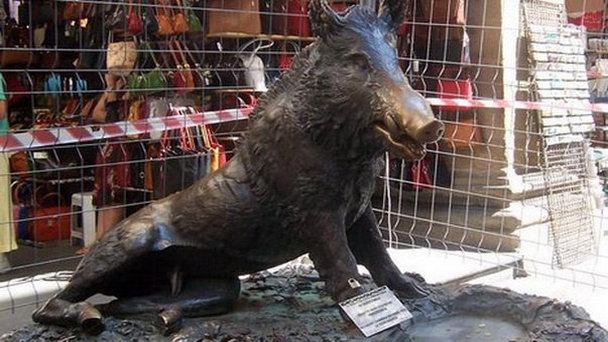 Бронзовый кабанчик в Флоренции